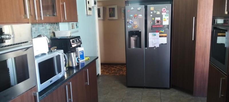 To Let 3 Bedroom Property for Rent in Bellville Western Cape